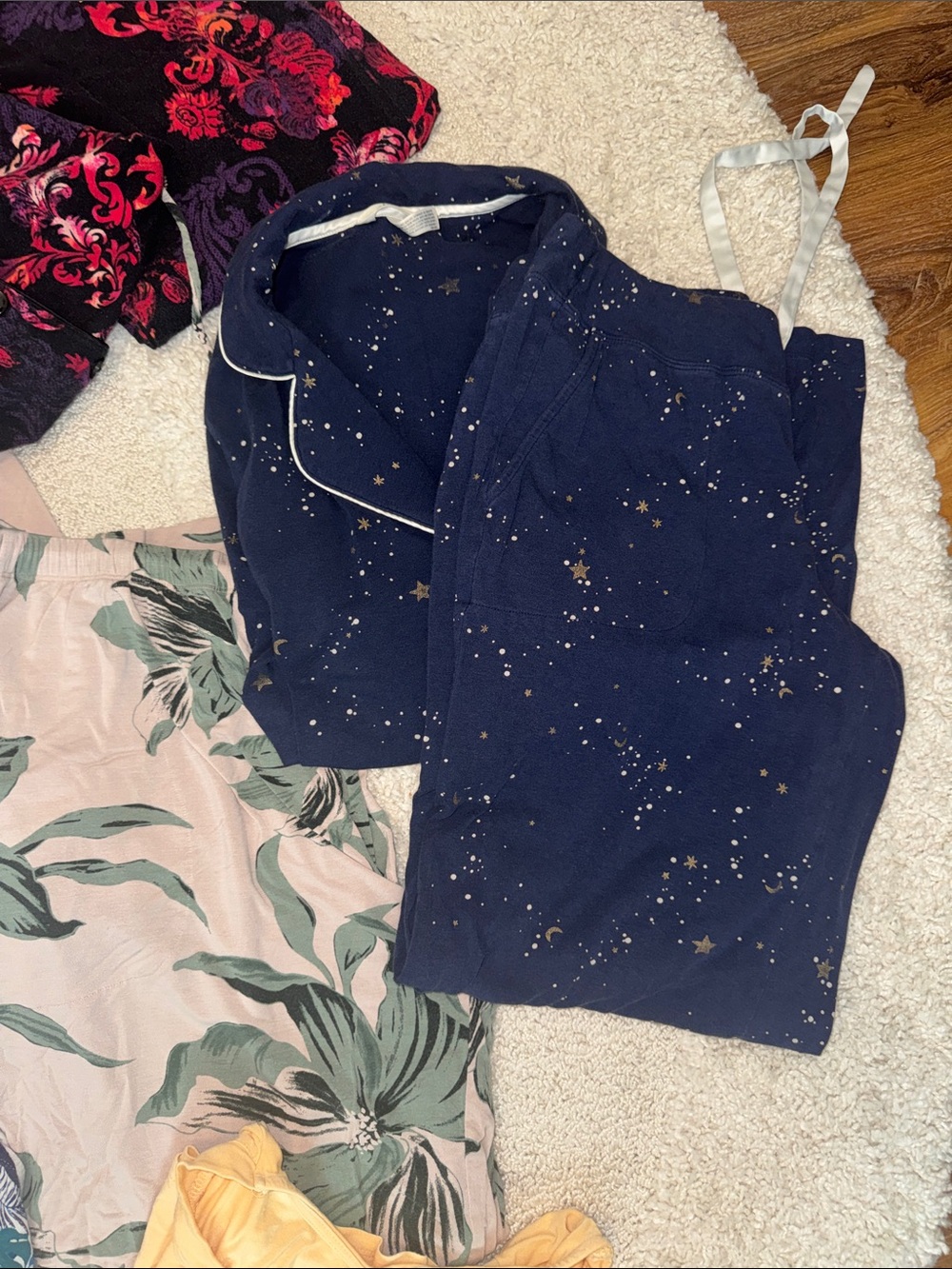 Soma HUGE PAJAMA BUNDLE - Picture 7 of 7